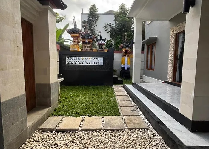 Bumbab House By Pigeon